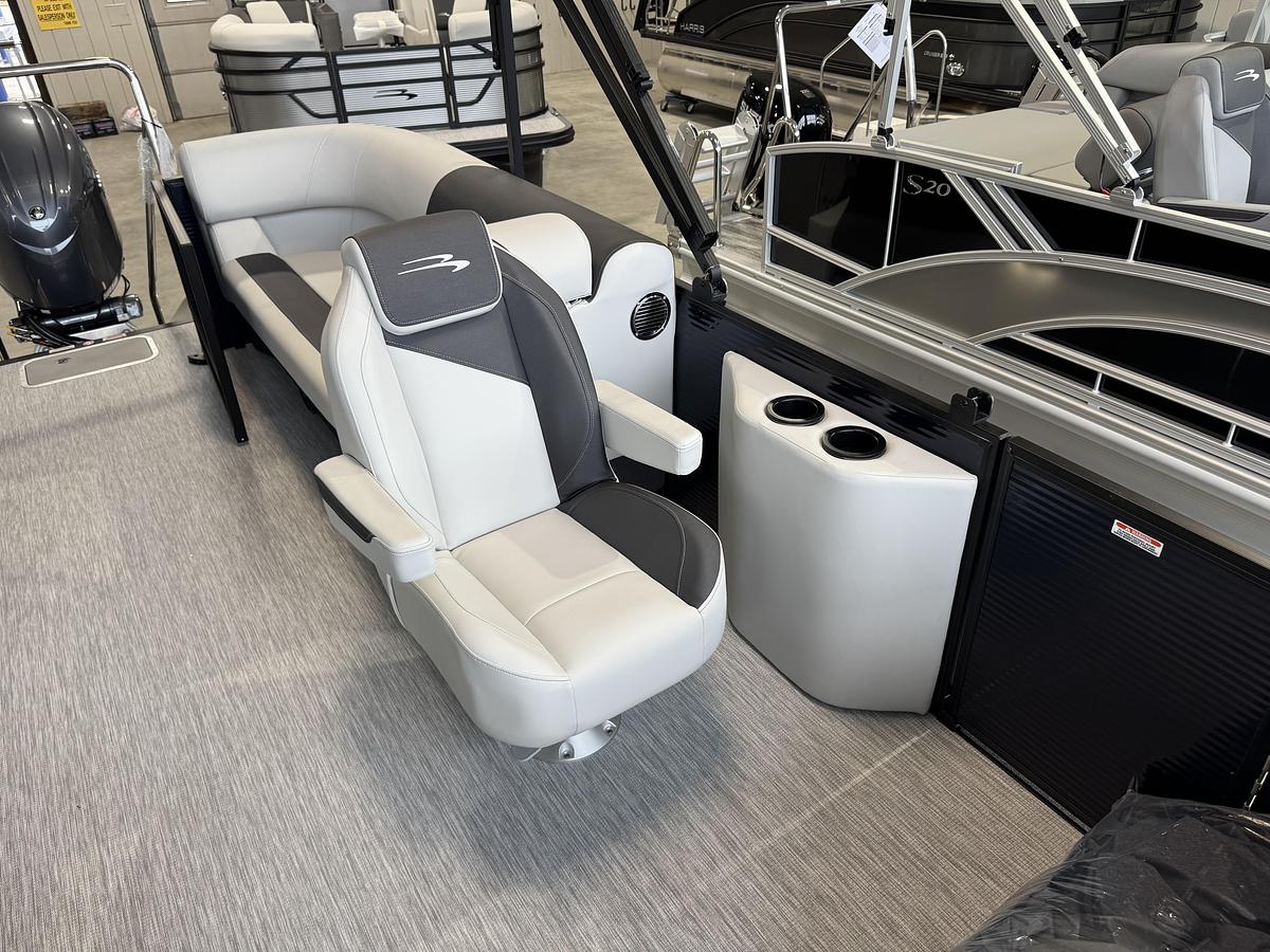 2027 Bennington 22S1SR Tri-Toon W/ Yamaha 150HP