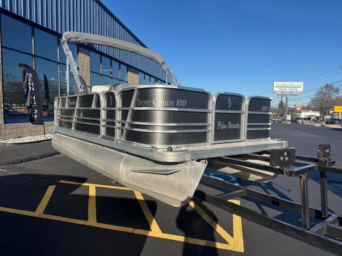 Used 2015 Premier Palm Beach 180 pontoon