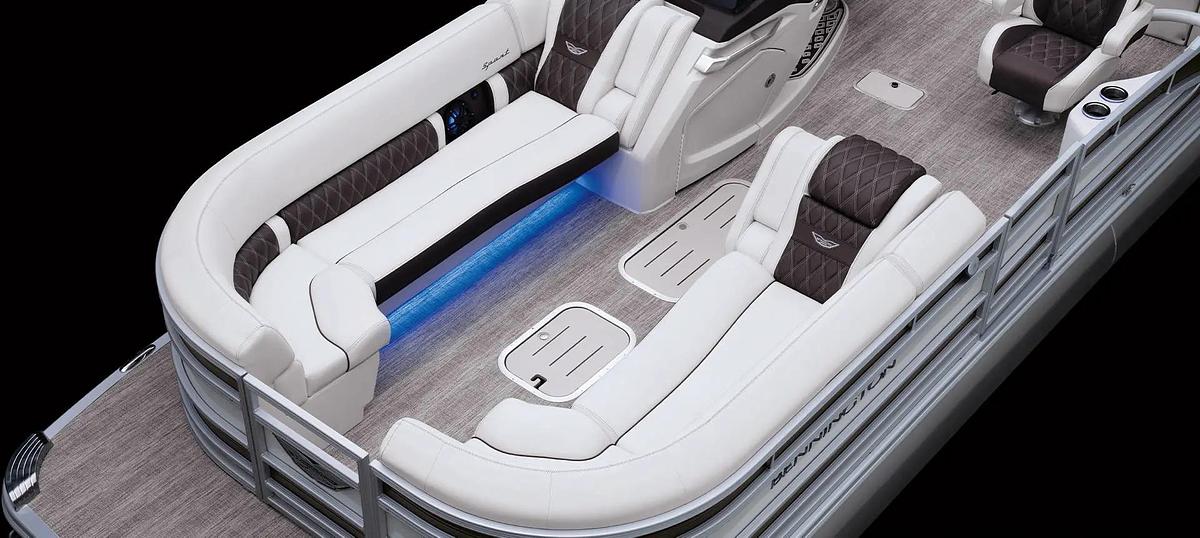 2026 Bennington R Line