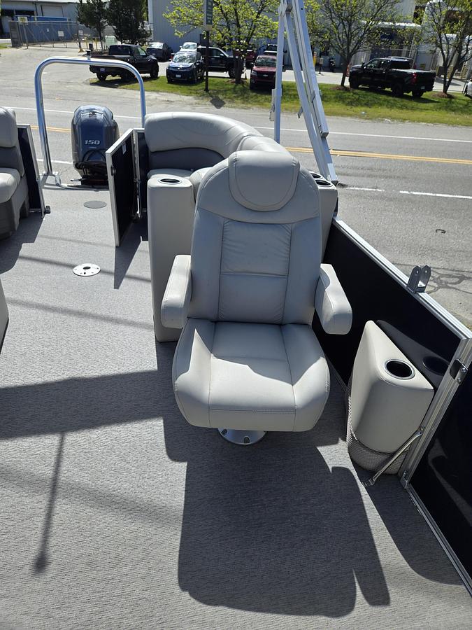 Used 2018 Sylvan 8522 LZ