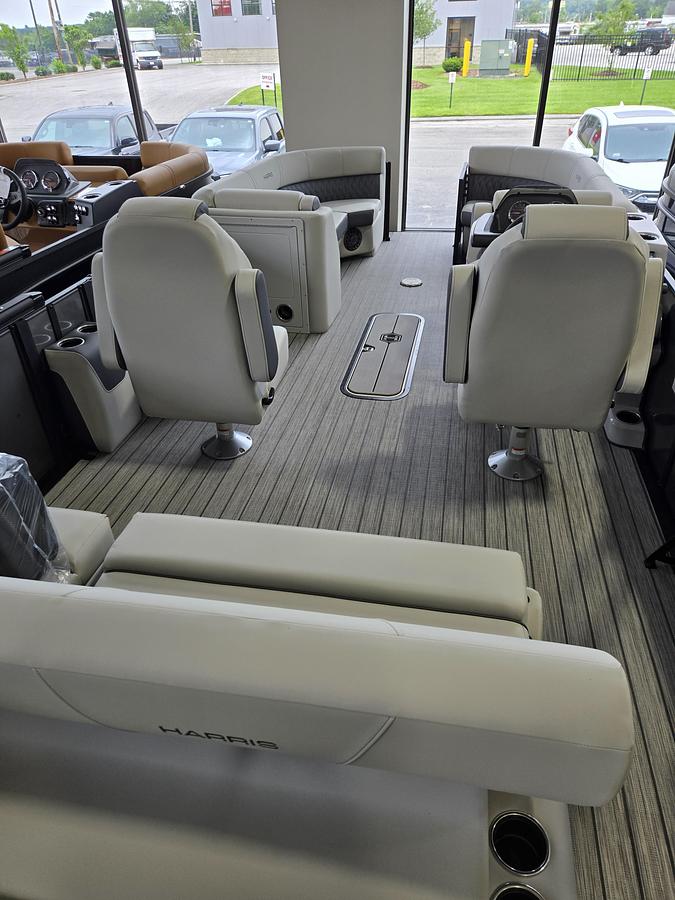 2027 Harris Cruiser 230 SLDH Tri-Toon W/Mercury 200HP