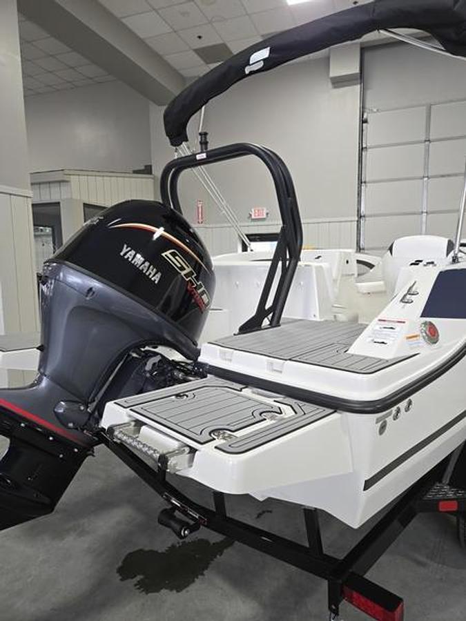 2026 Starcraft Marine SVX 171 OB