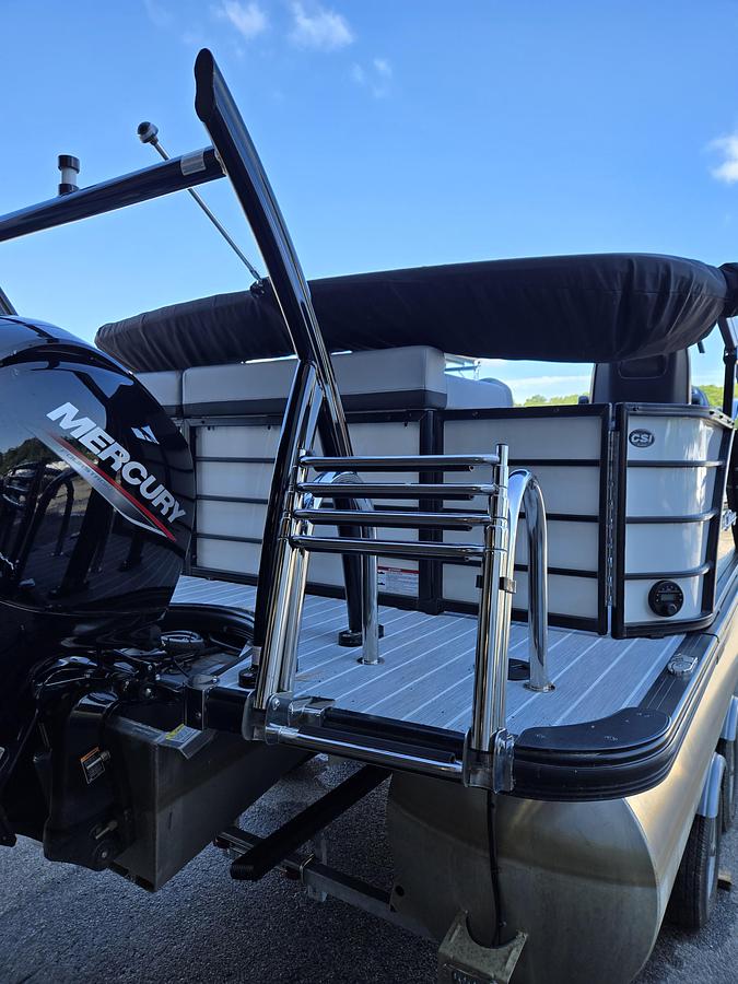 Used 2023 SOUTHBAY 521 CR 2.75 Tri-toon