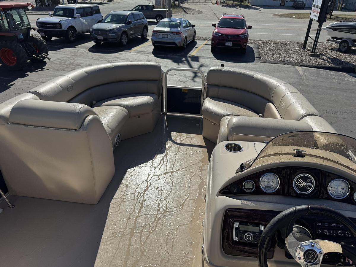 Used 2015 Xcursion 21 Cruise