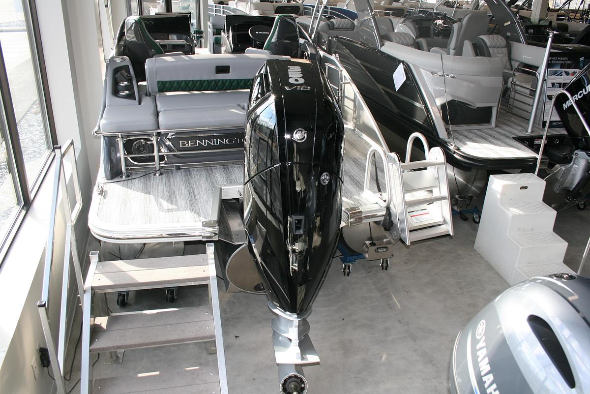 2026 Bennington 25QSBWSF