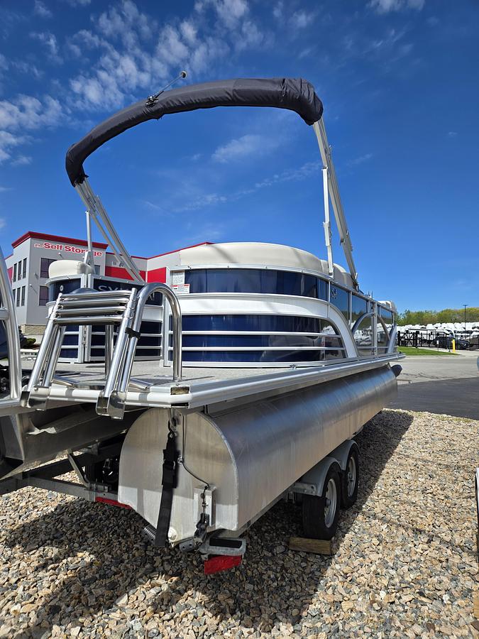 Used 2018 Sylvan 8522 LZ