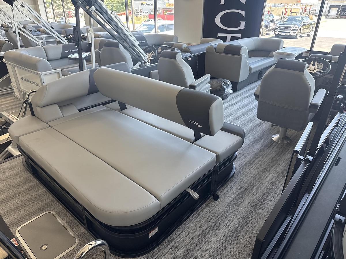 2027 Bennington 21SSB Tri-Toon W/140HP Suzuki