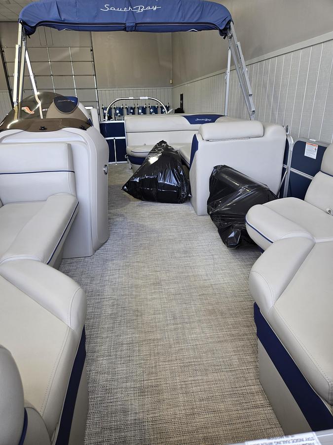 Used 2022 SOUTHBAY 220CR LE