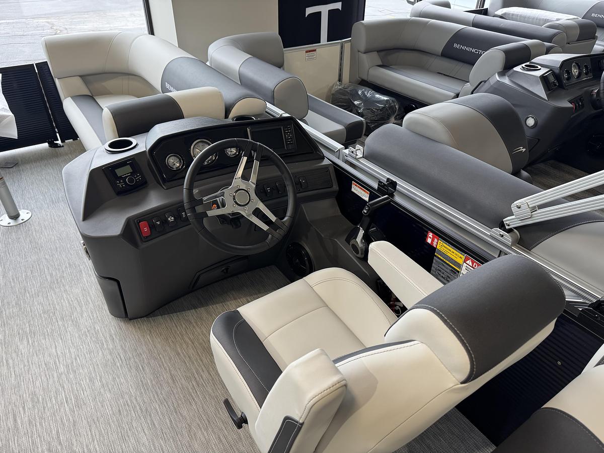 2027 Bennington 22S1SR Tri-Toon W/ Yamaha 150HP