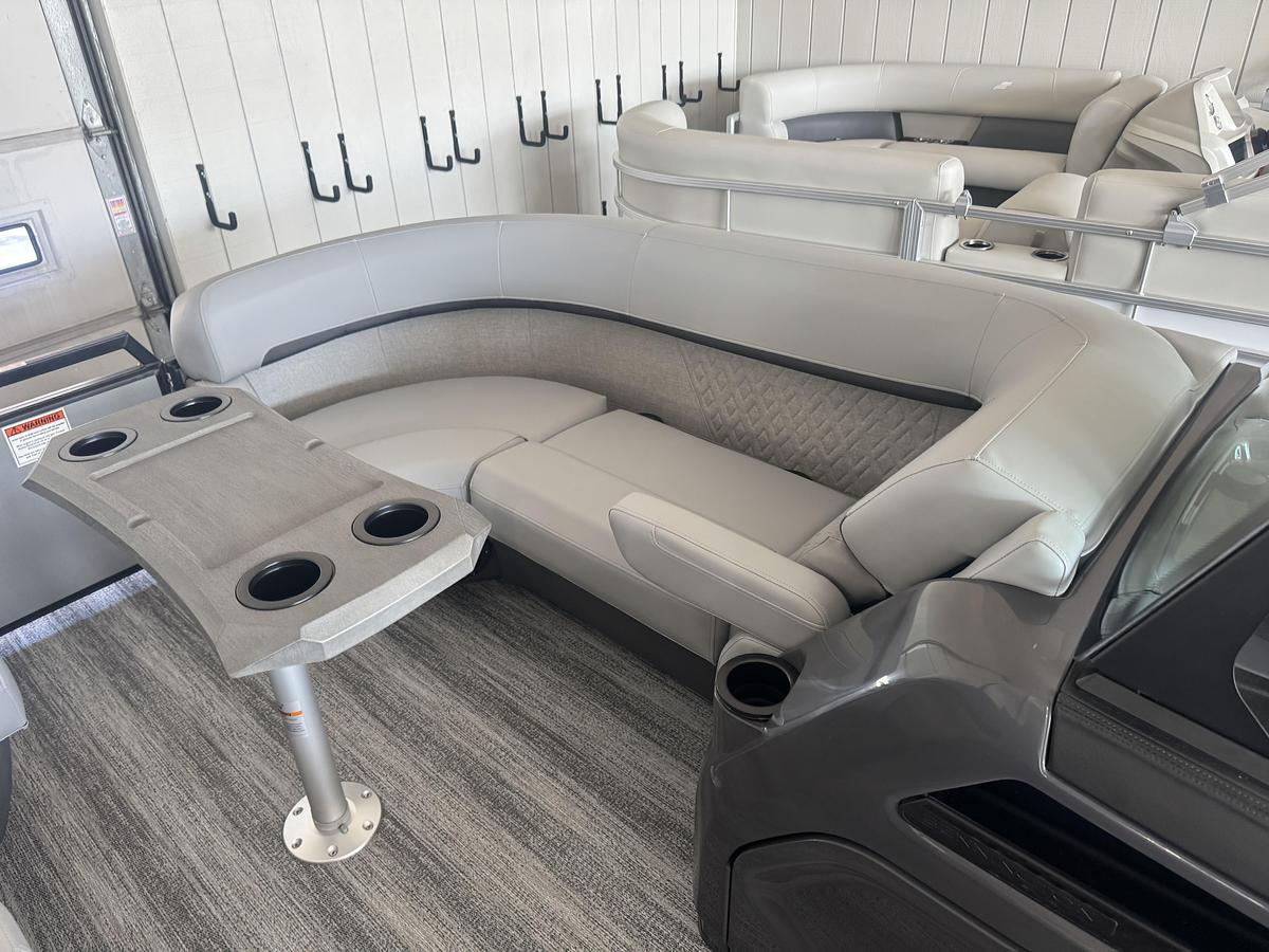 2026 Bennington 22MSBSE