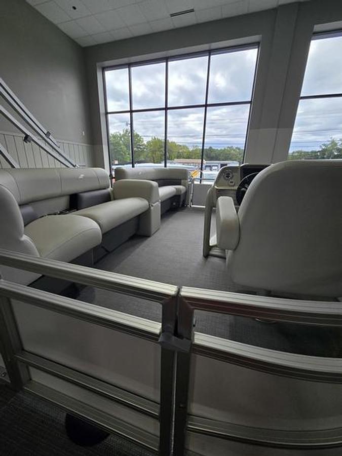 2026 Starcraft Marine LX 16 R