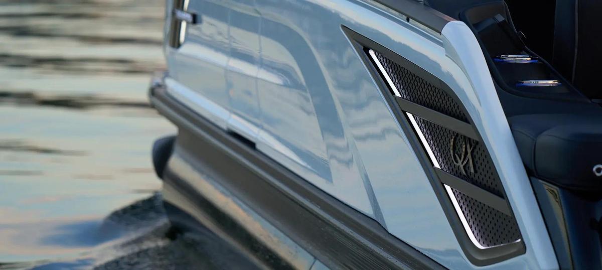 2026 Bennington QX Line