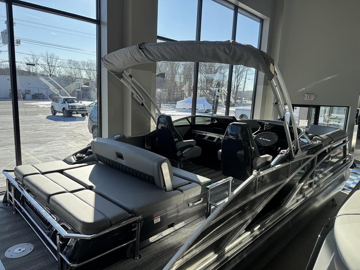 2026 Bennington 25QSBWSF