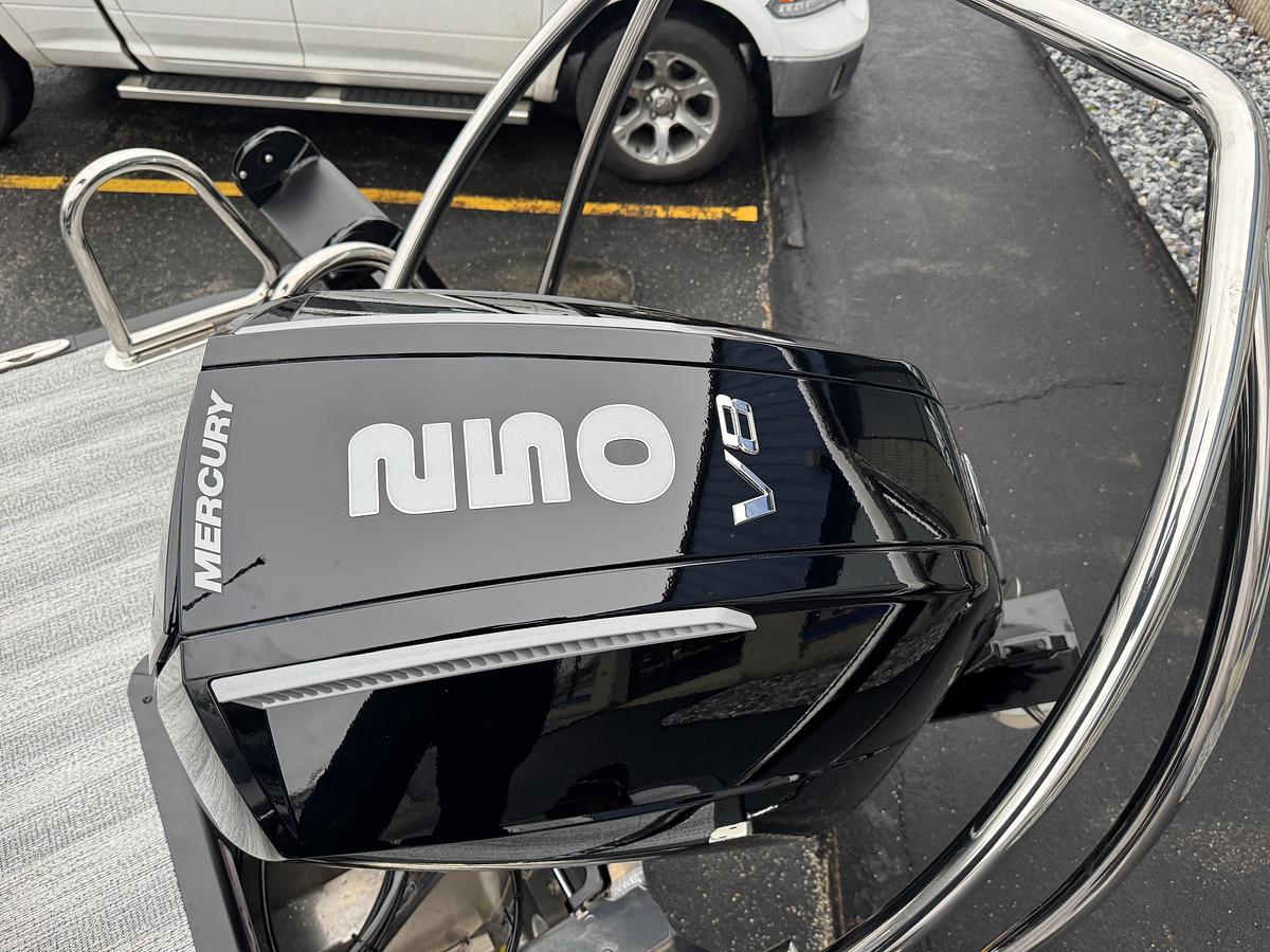 2026 Bennington 23SSBSF