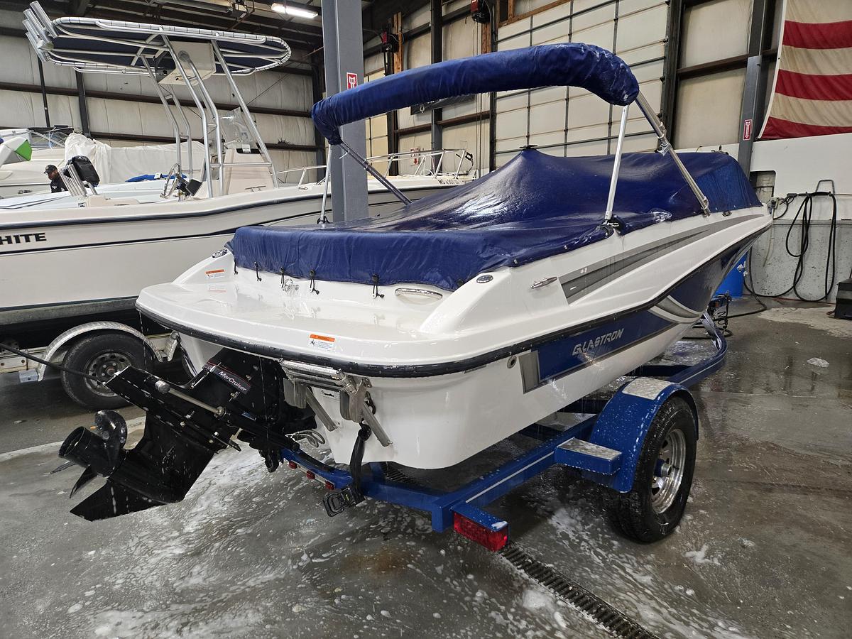 Used 2019 Glastron GT185 bowrider