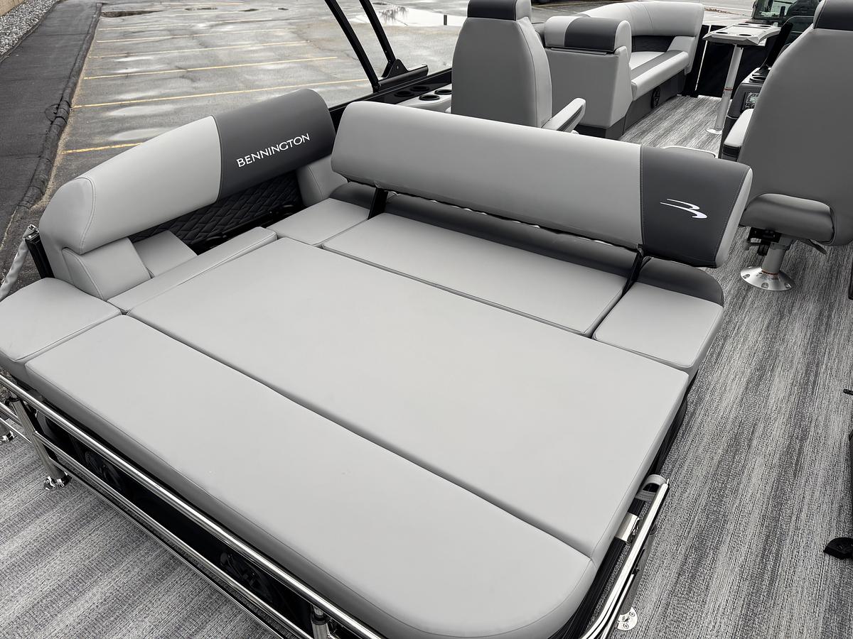 2026 Bennington 23SSBSF