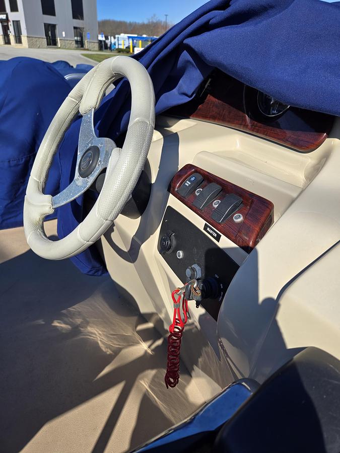 Used 2015 Xcursion X20C