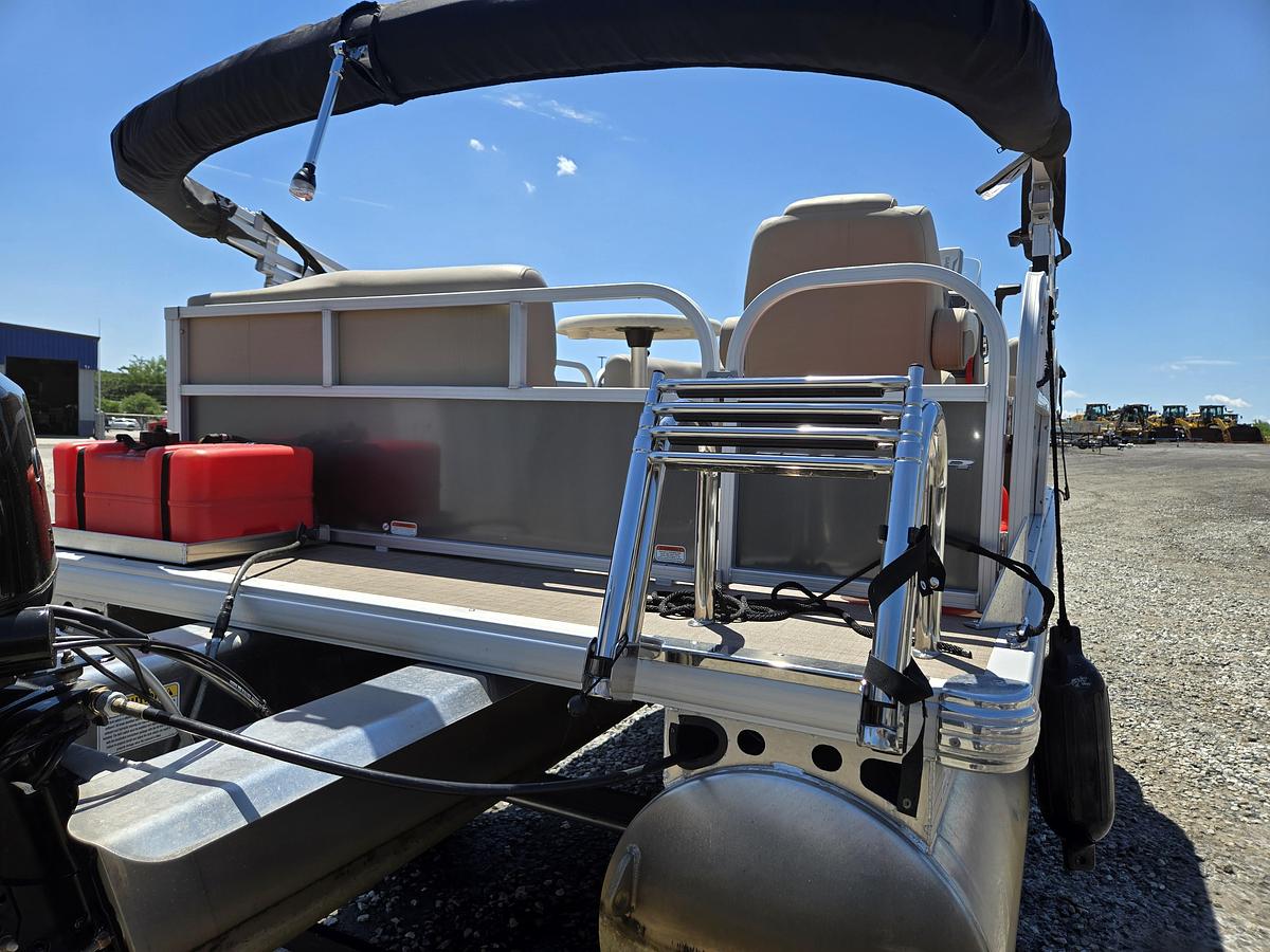 Used 2024 Sun Tracker PB16 DLX