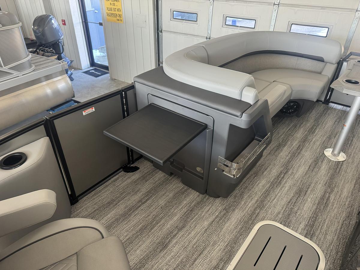 2026 Bennington 22MSBSE