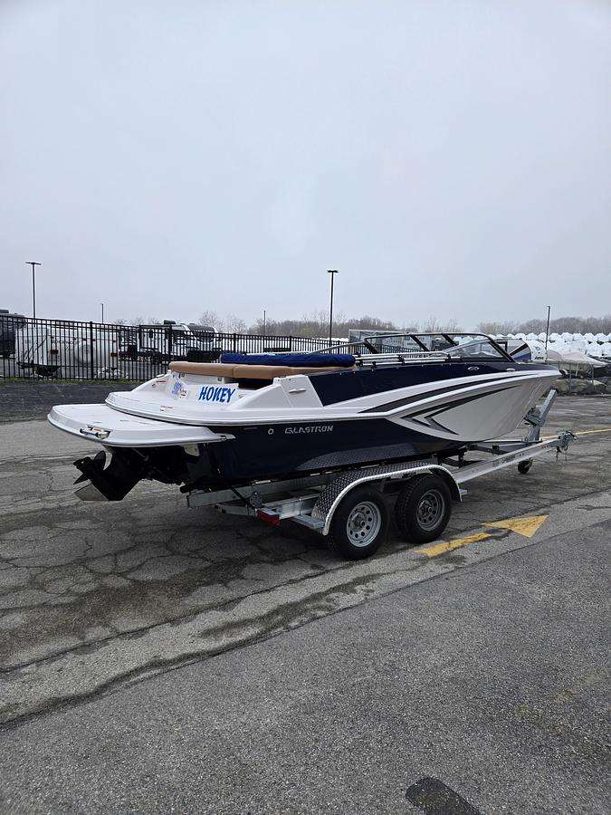 Used 2017 Glastron GT205