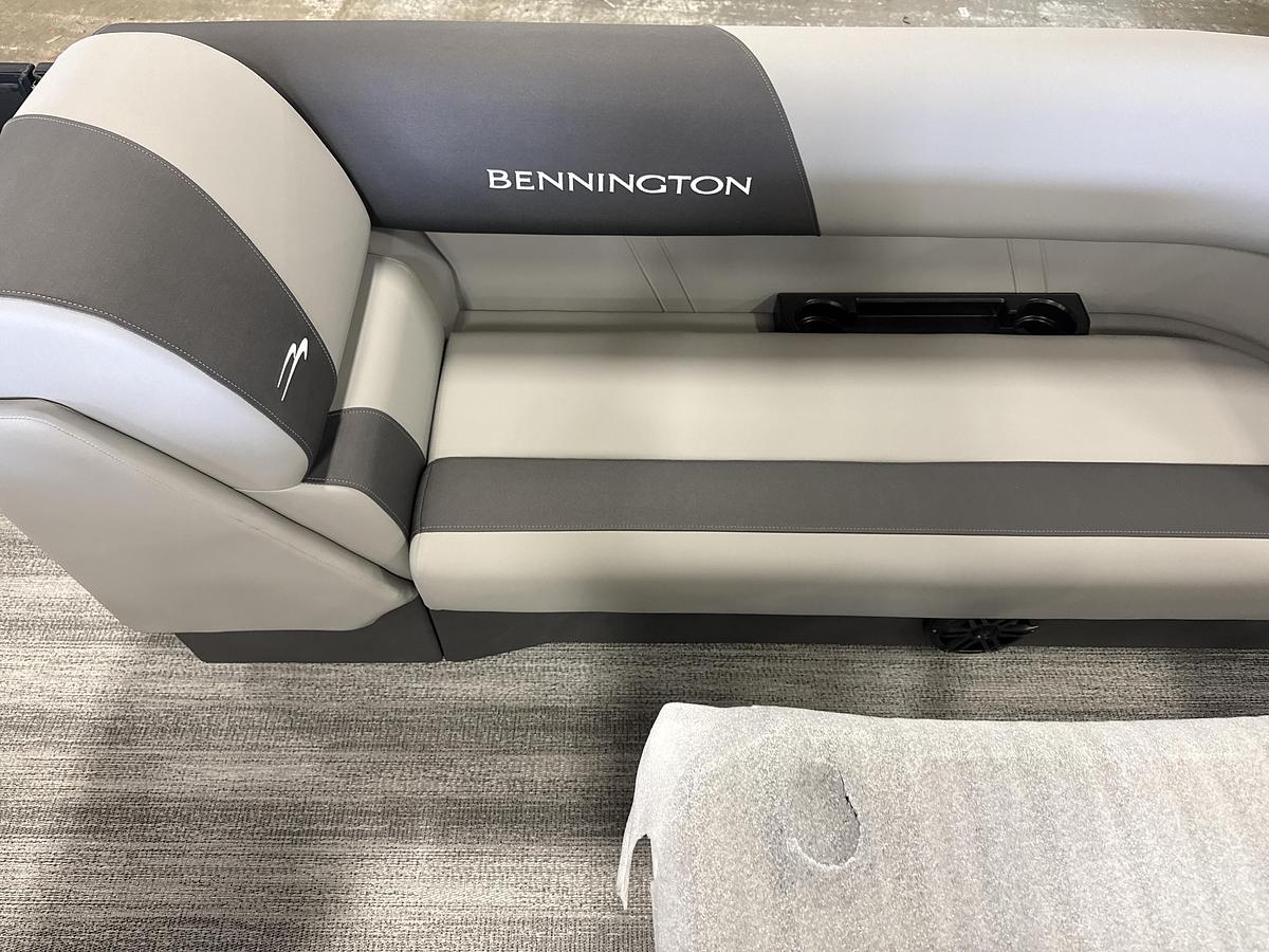 2027 Bennington 21SSB
