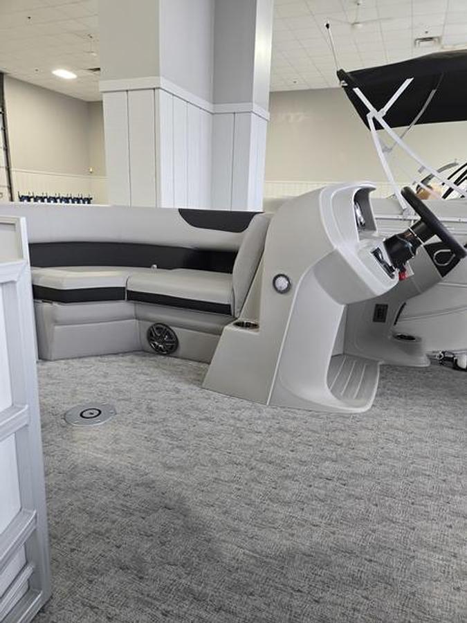 2026 South Bay 220RS LE Rear Seating 25"