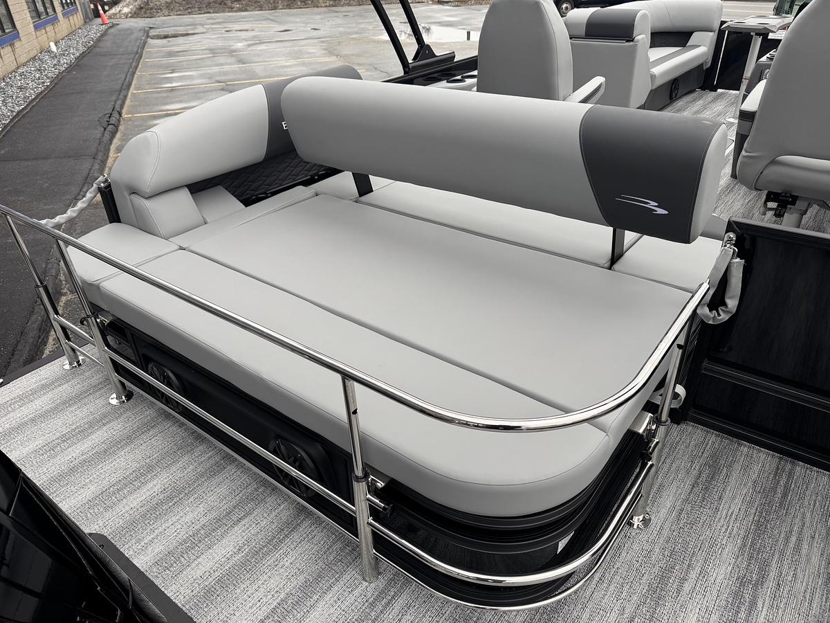 2026 Bennington 23SSBSF