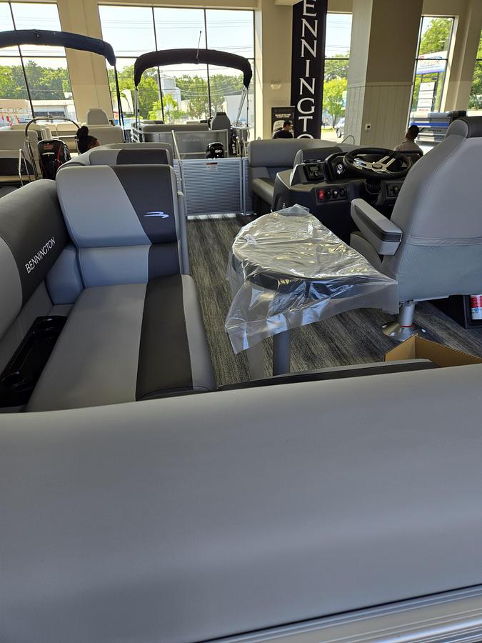 2027 Bennington 188S1L W/40HP Yamaha