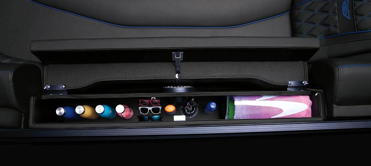 2026 Bennington R Bowrider Line