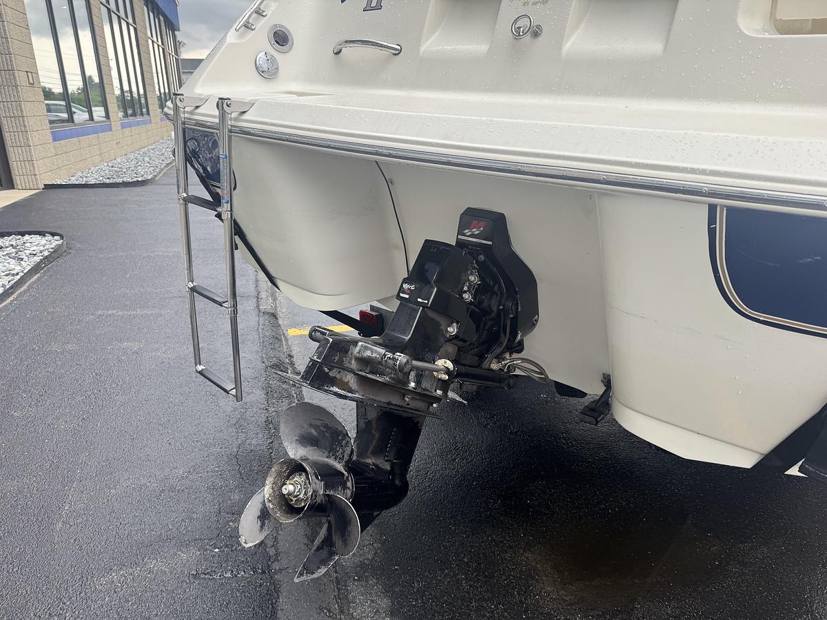 Used 2000 Stingray 220 DS