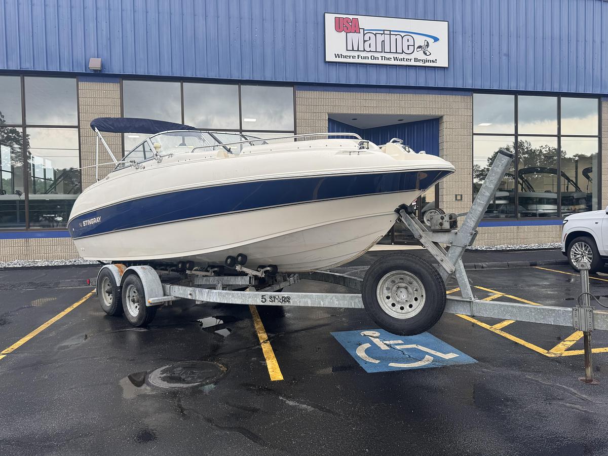 Used 2000 Stingray 220 DS