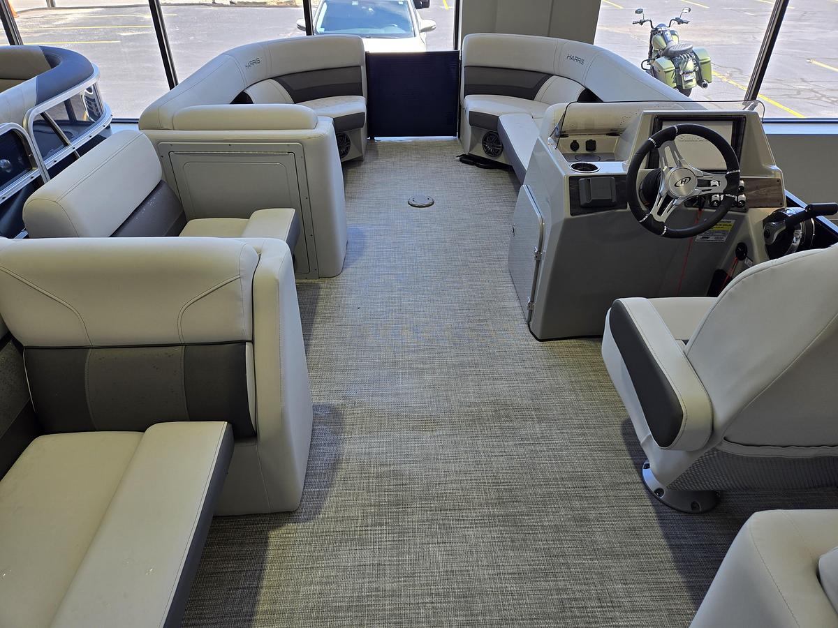 Used 2022 Harris Cruiser 230