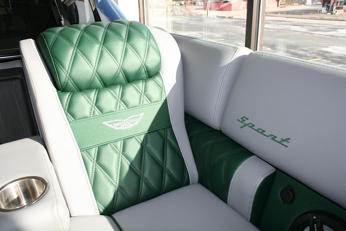 2026 Bennington 25QSBWSF