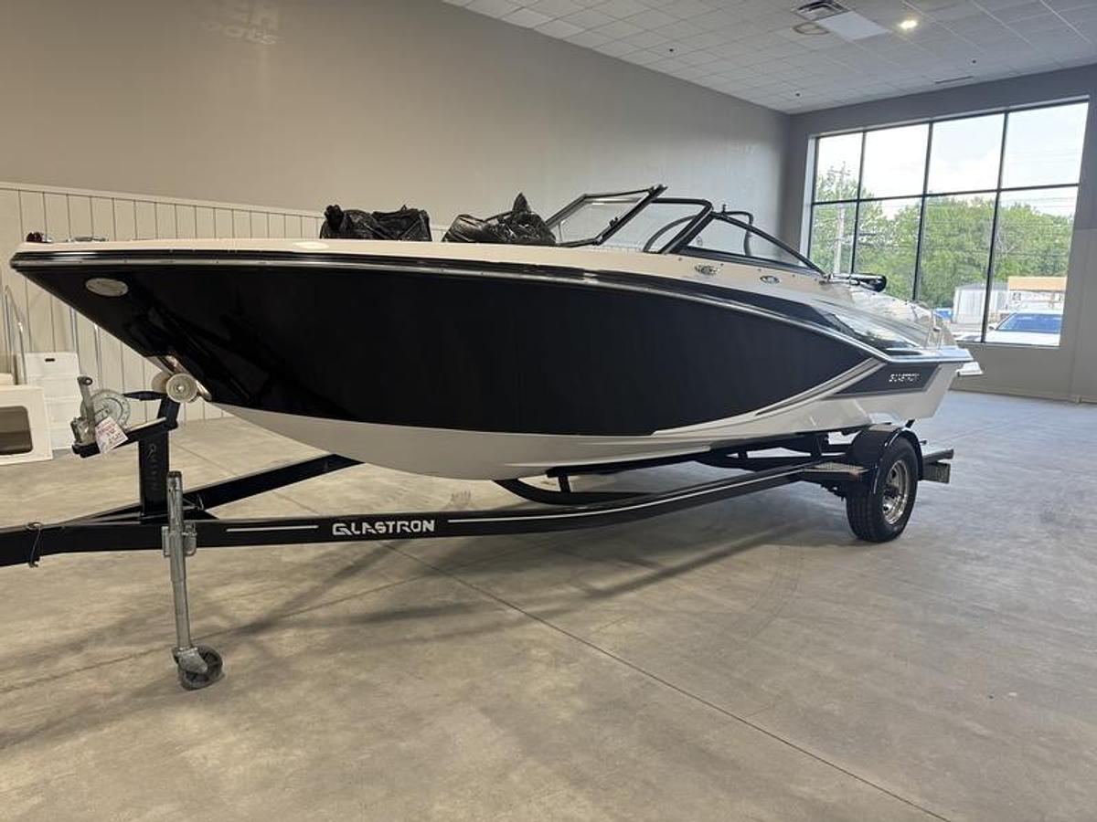 Used 2019 Glastron GT 205