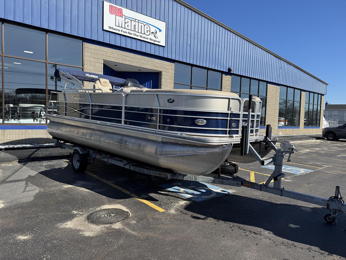 Used 2015 Xcursion 21 Cruise