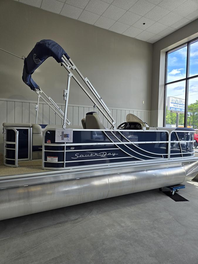 Used 2022 SOUTHBAY 220CR LE