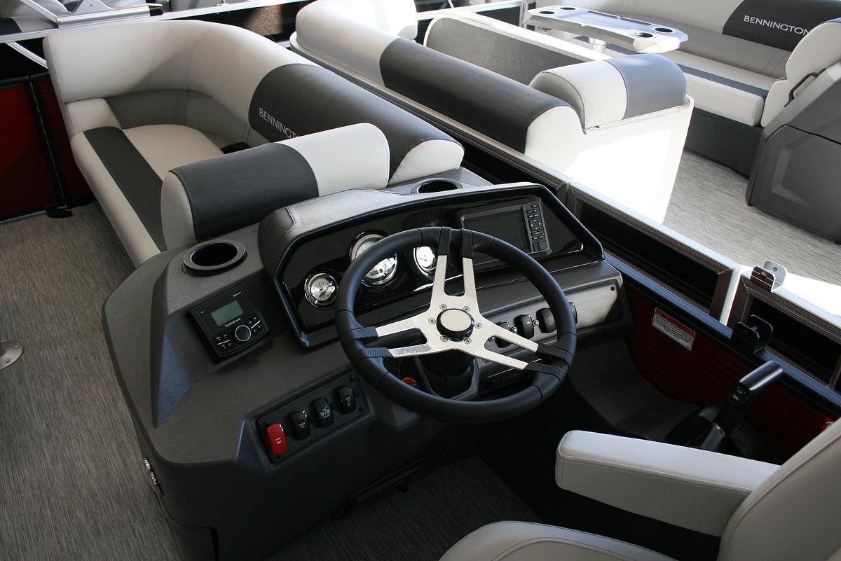 2026 Bennington 22SSRSE