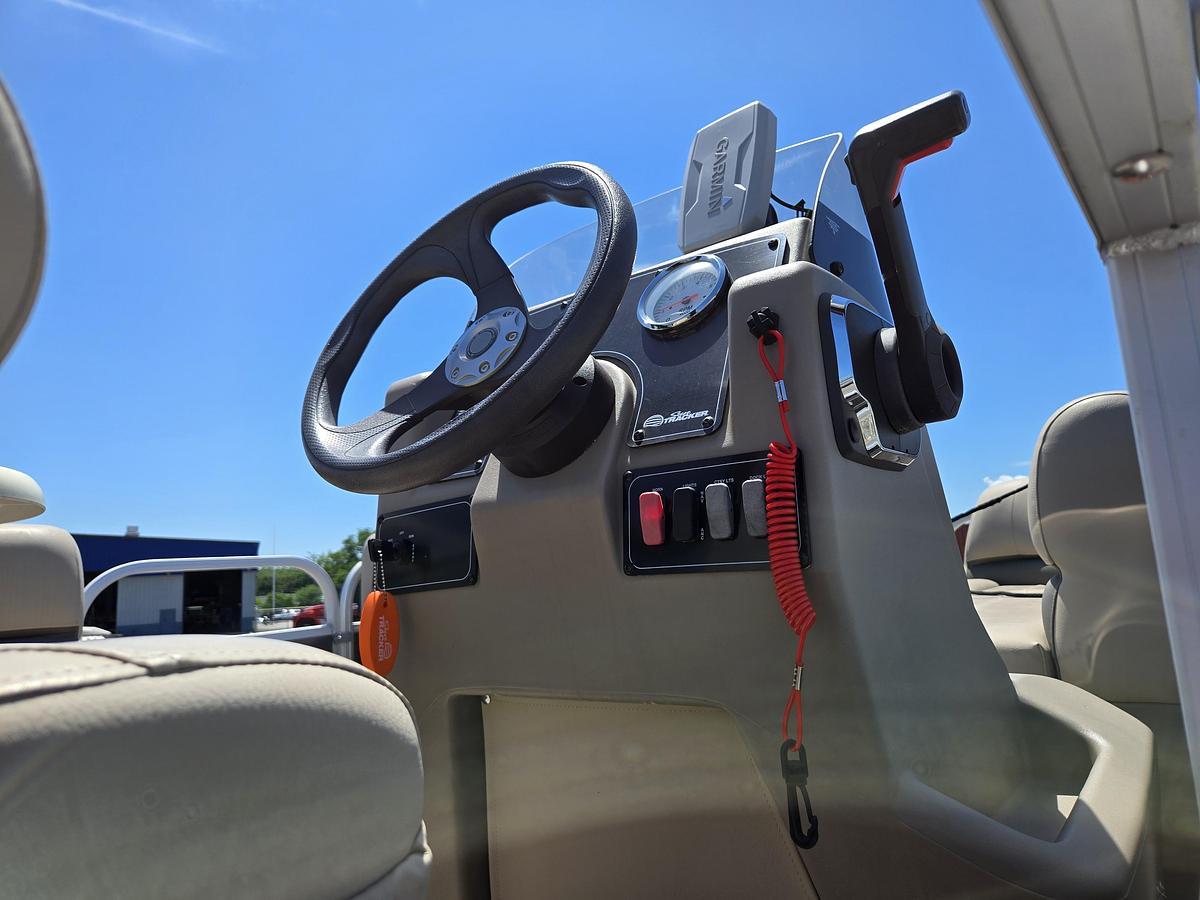 Used 2024 Sun Tracker PB16 DLX