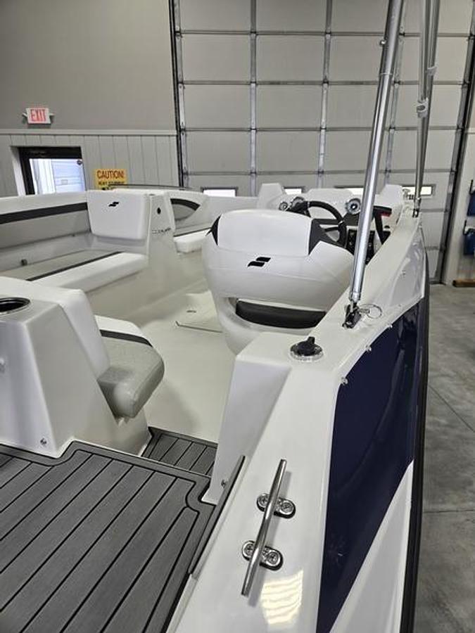 2026 Starcraft Marine SVX 171 OB