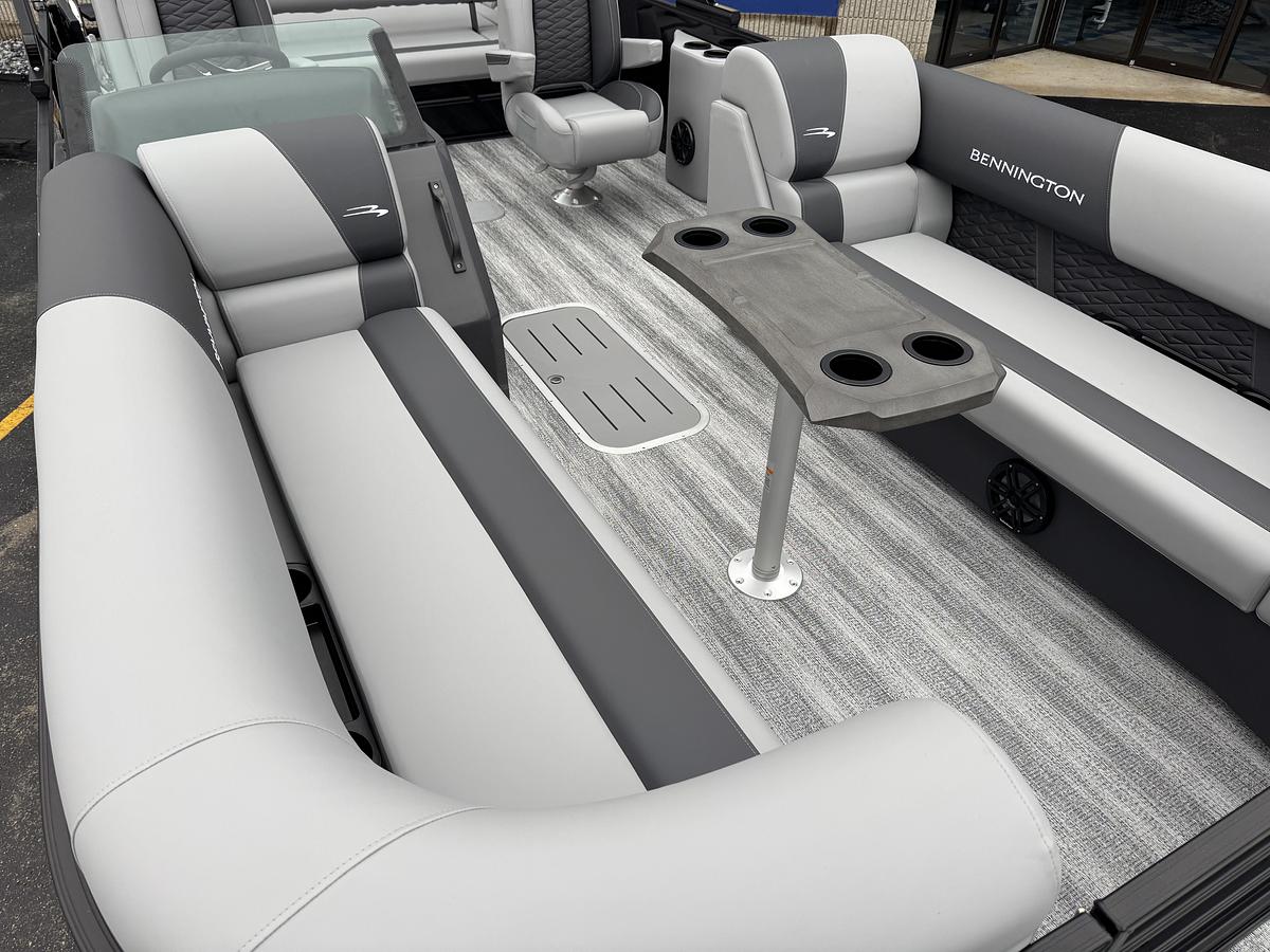 2026 Bennington 23SSBSF