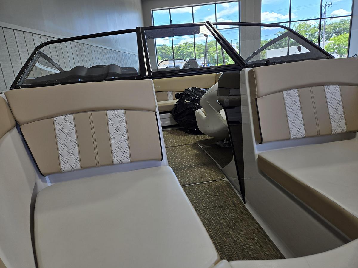 Used 2019 Glastron GT205