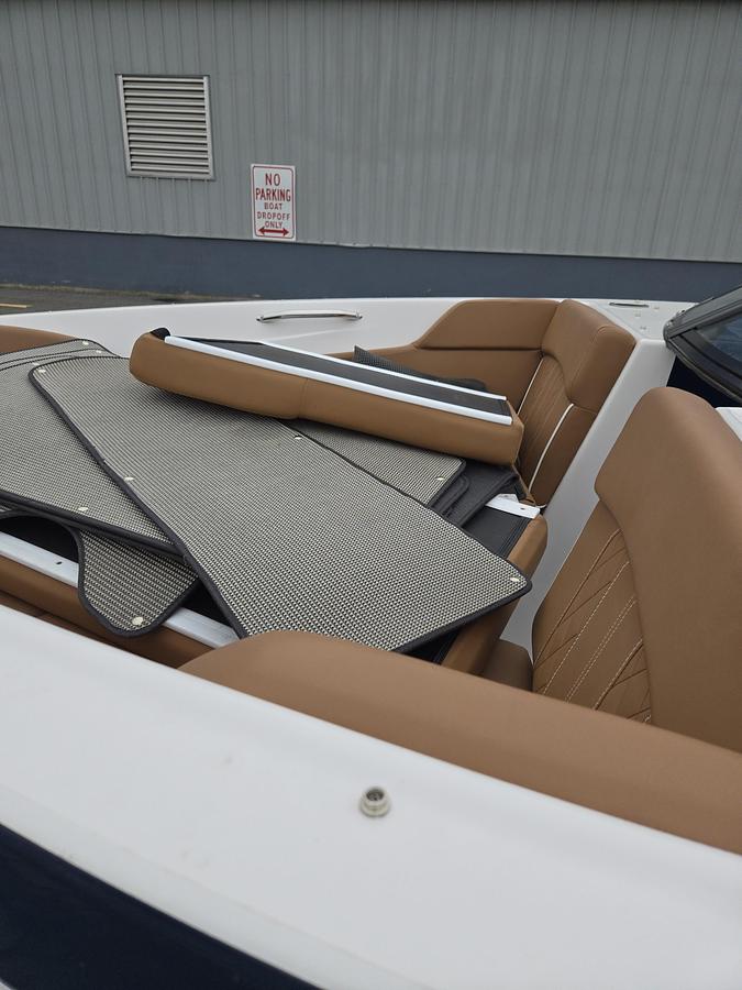 Used 2017 Glastron GT205