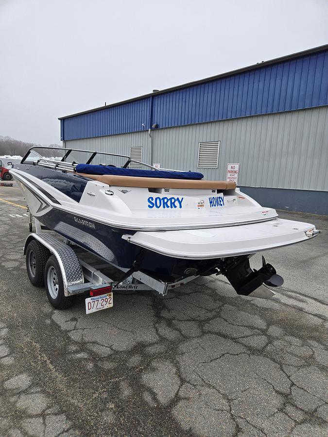 Used 2017 Glastron GT205