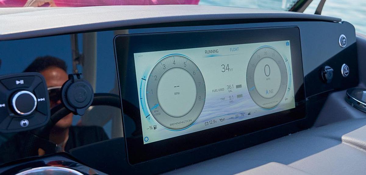 2026 Bennington LX Sport Line