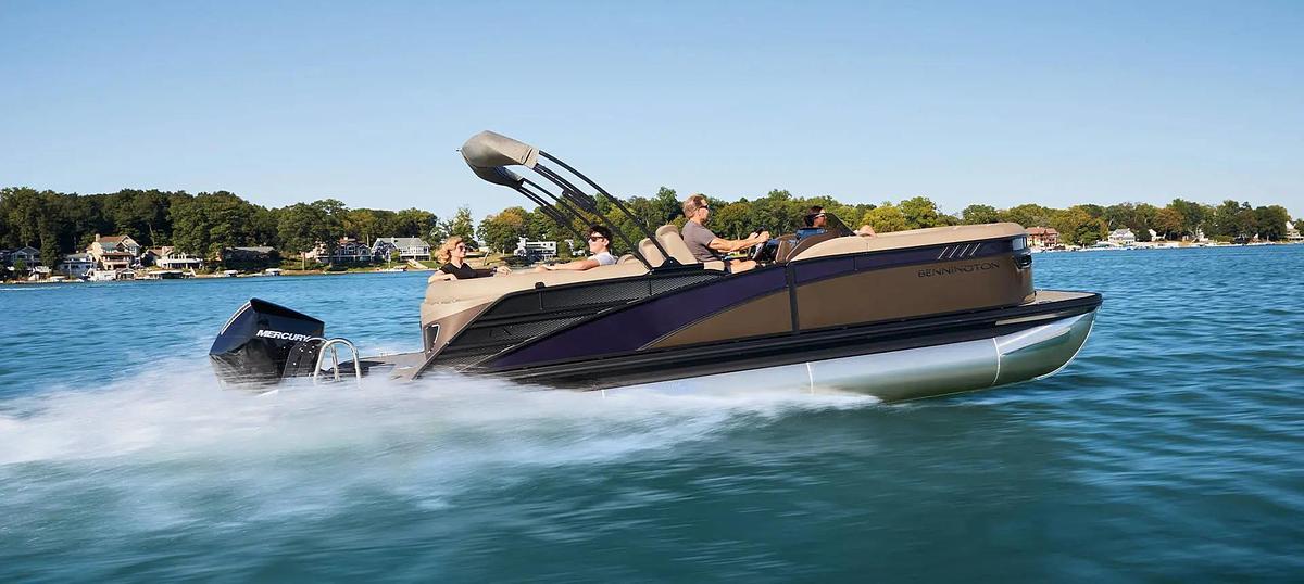 2026 Bennington LX Sport Line