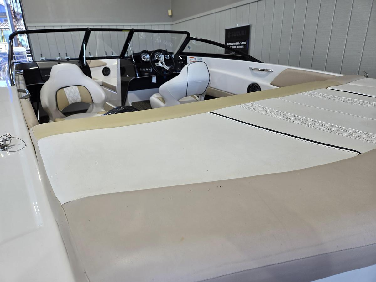 Used 2019 Glastron GT205