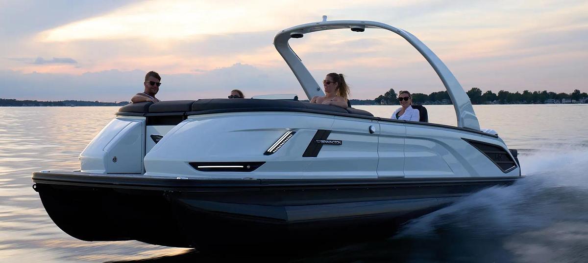 2026 Bennington QX Line