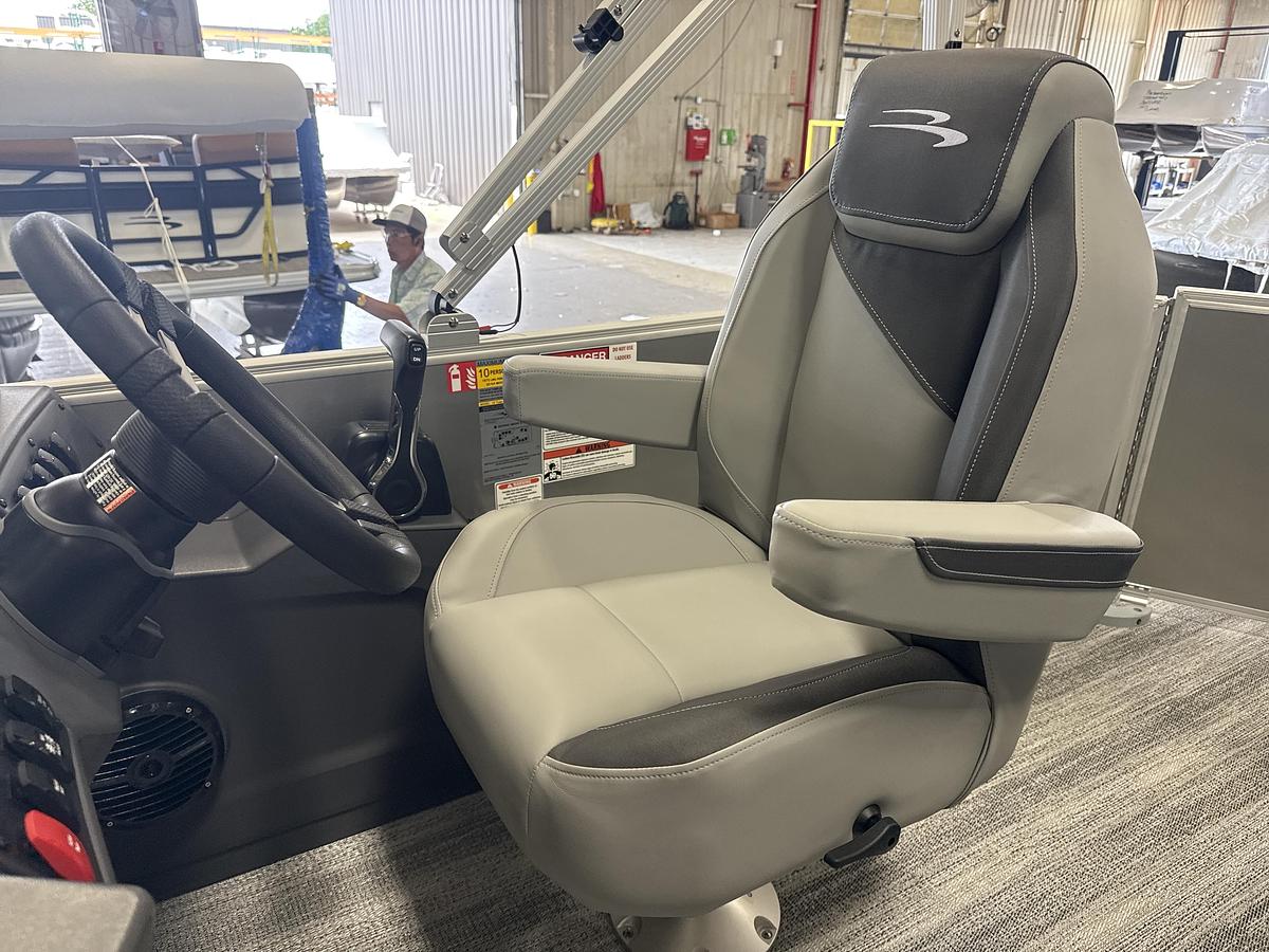 2027 Bennington 20SL