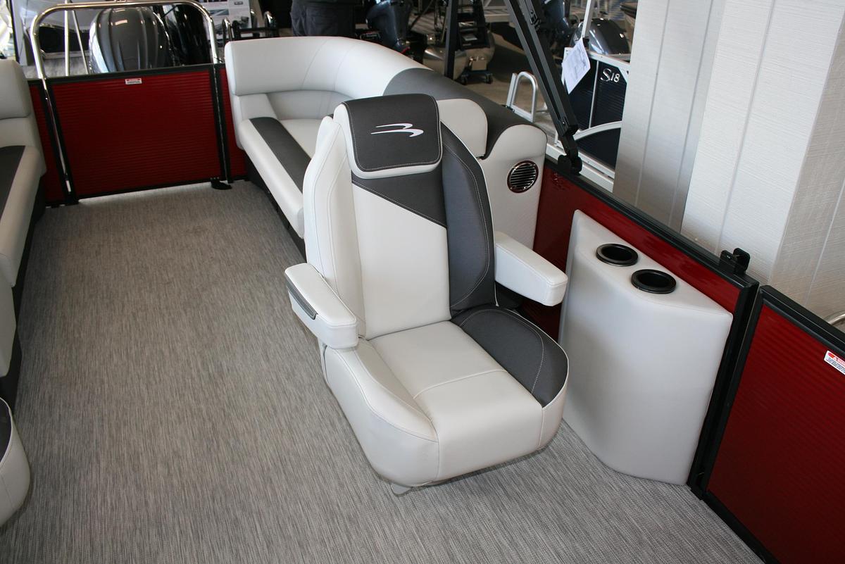 2026 Bennington 22SSRSE