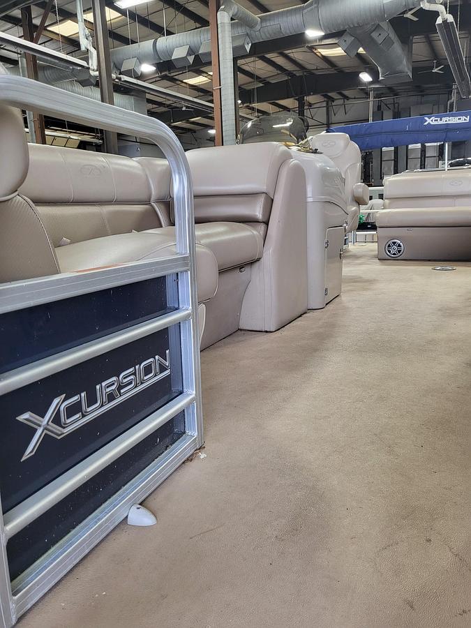 Used 2015 Xcursion 21 Cruise
